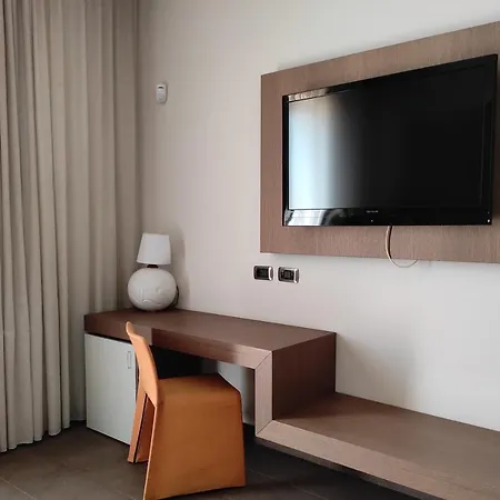 Sport Hotel Torre Del Grifo Hotel 4*